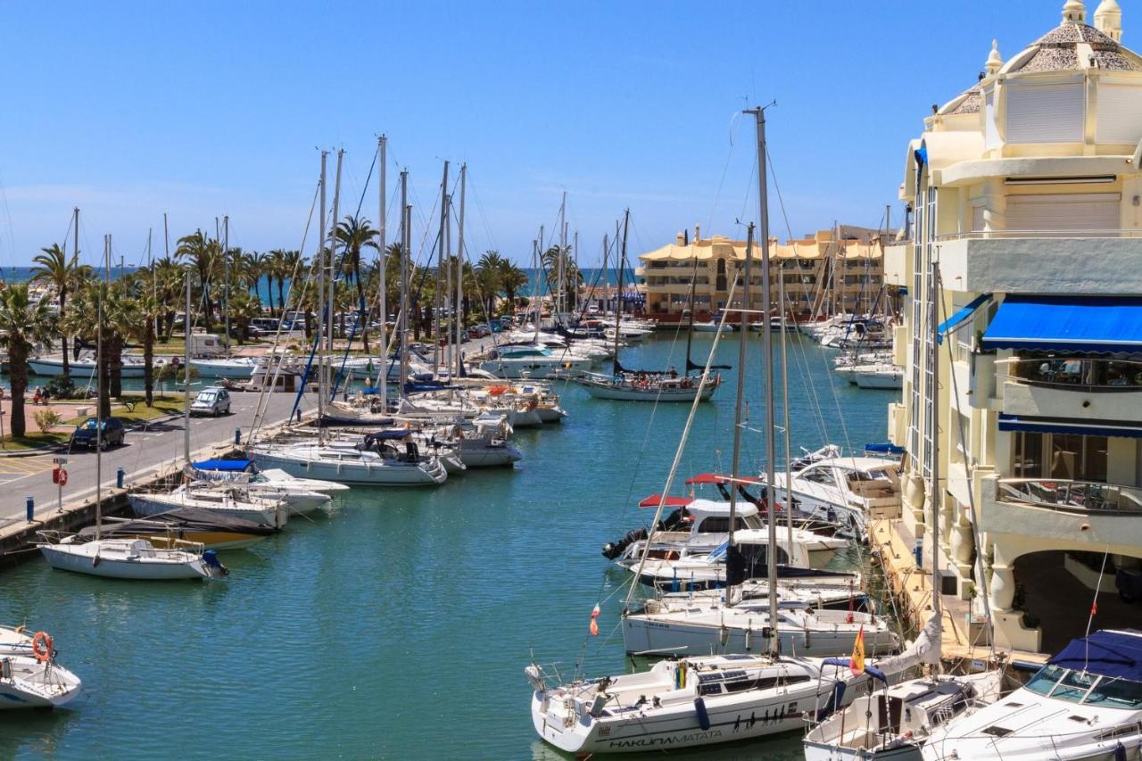 Апартаменты Puerto Marina Бенальмадена Экстерьер фото